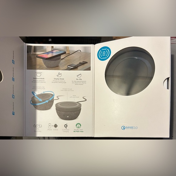 TYLT TWISTY 360 WIRLESS CHARGER - FOR IPHONES AND SAMSUNG DEVICES - Picture 3 of 5